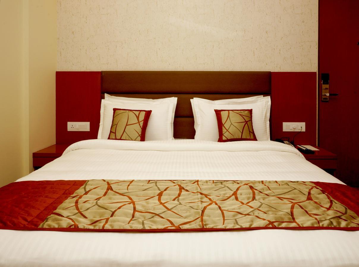 Amalfi Grand Patna (Bihar) Quarto foto