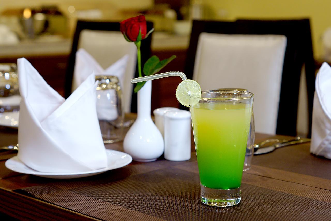 Amalfi Grand Patna (Bihar) Quarto foto